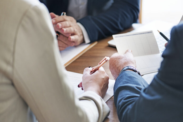 Référent Marchés Publics : un pilier de la gestion administrative et juridique